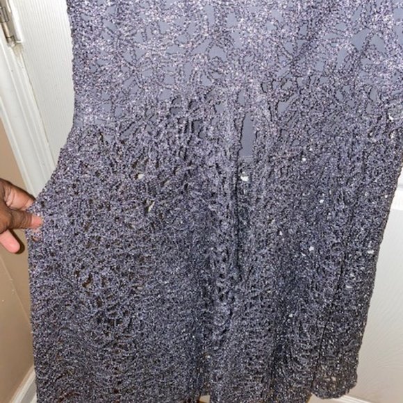 Silver/Grey Sparkly Evening Gown 11/12 - Picture 4 of 12